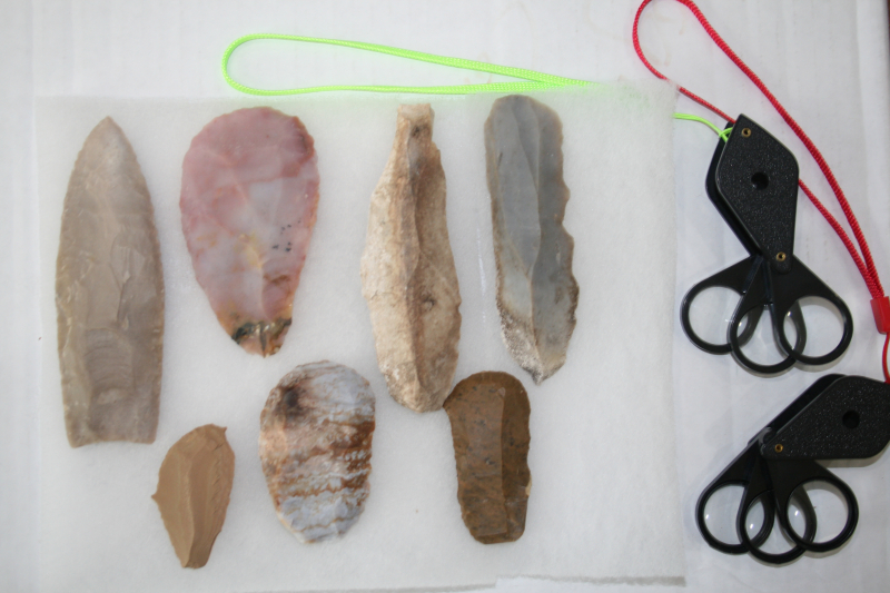 Replica set of Clovis tools with magnifiers